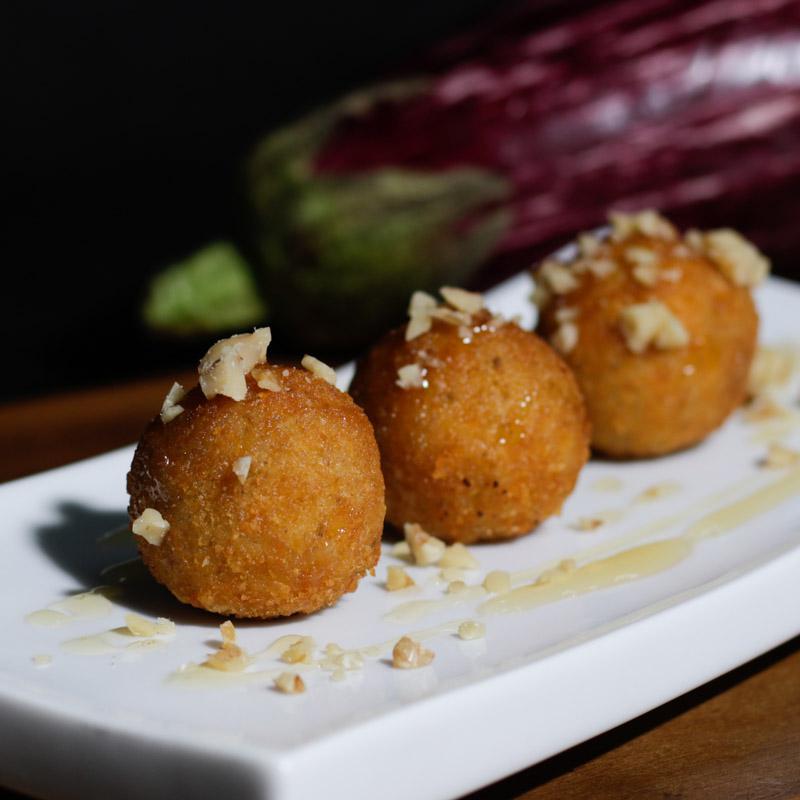 Croquetas de berenjena y queso