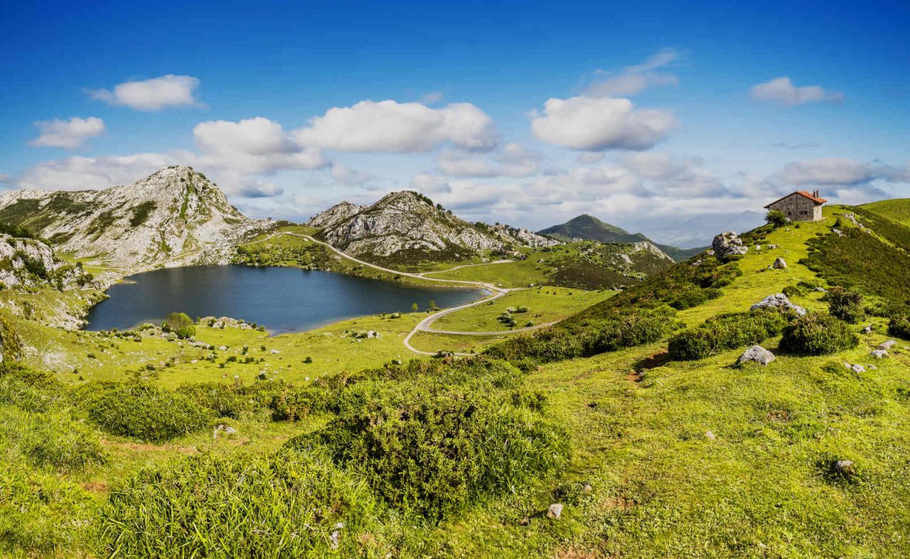 Lagos de covadonga altitud