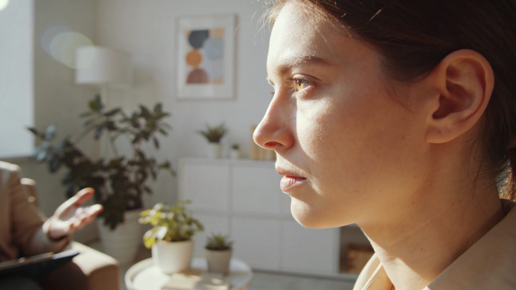Cómo la terapia EMDR ayuda a gestionar recuerdos difíciles y mejorar el bienestar